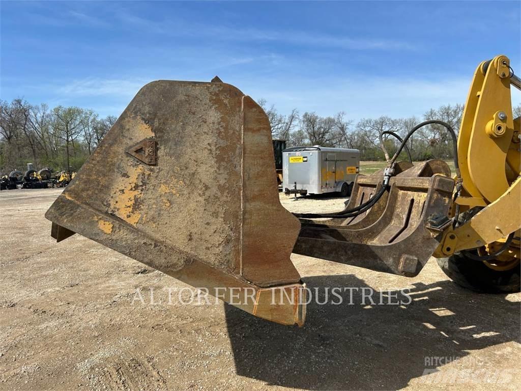 CAT 938M Wielladers