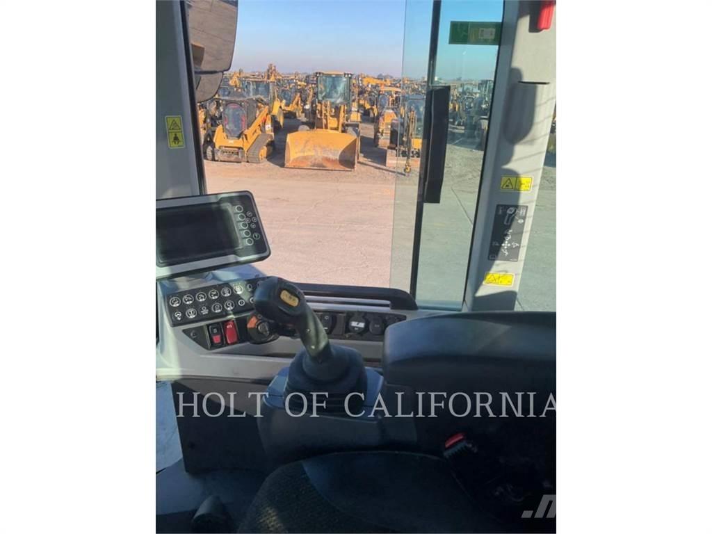 CAT 938M Wielladers