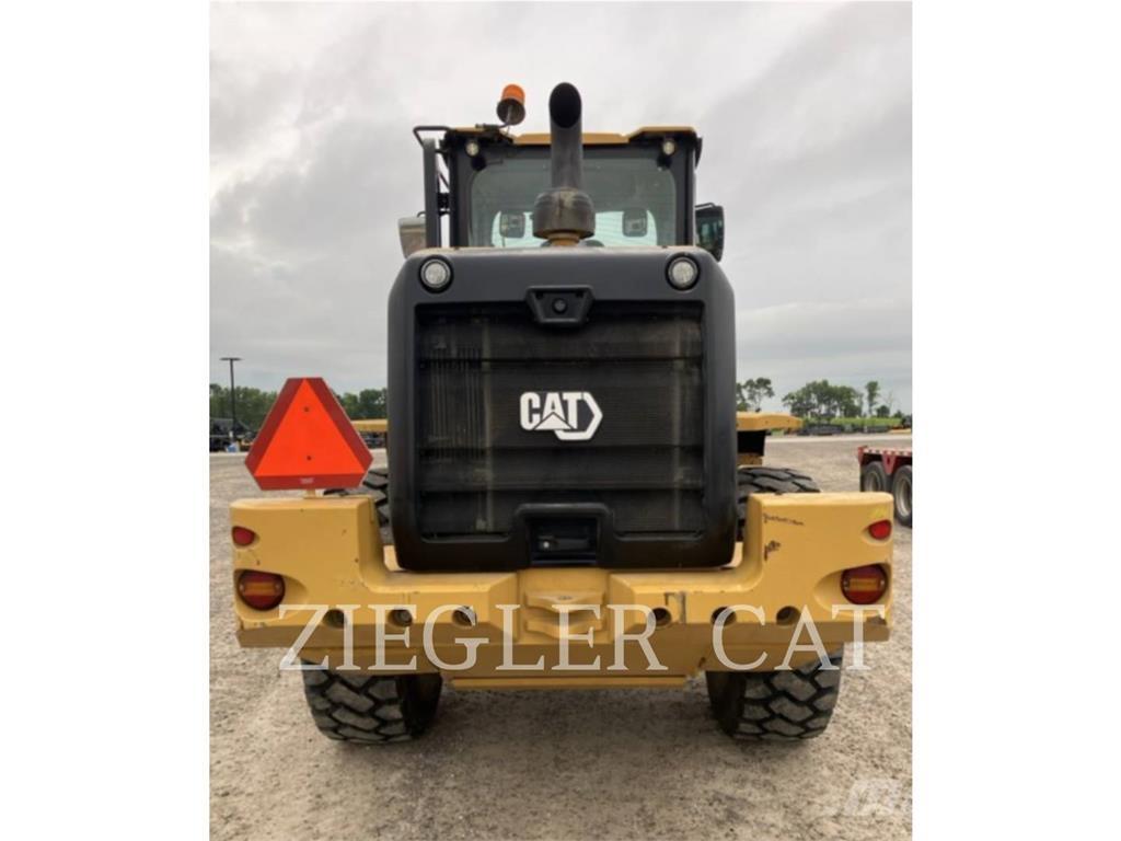 CAT 938M Wielladers