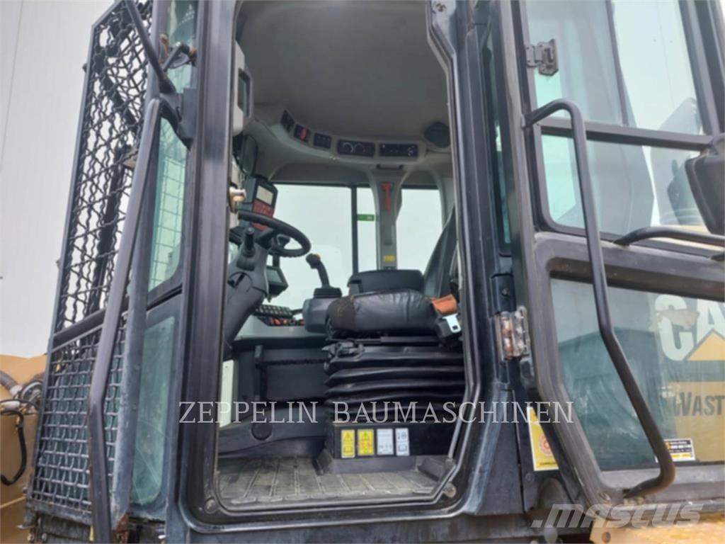 CAT 938M Wielladers
