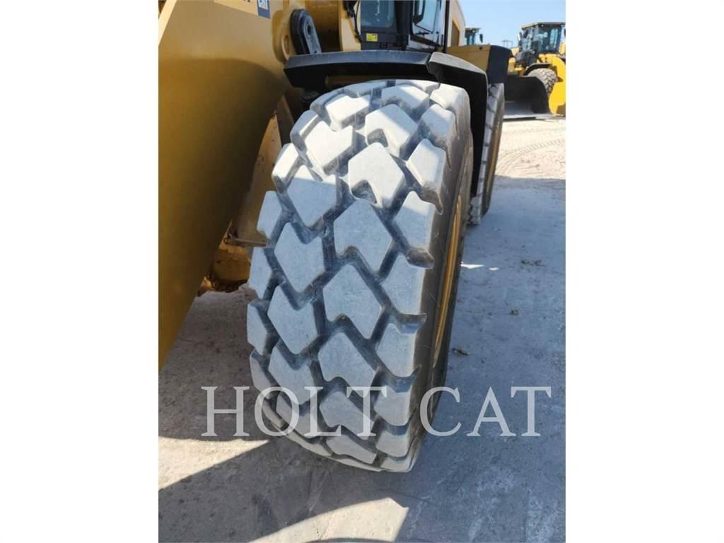CAT 938M QC Wielladers