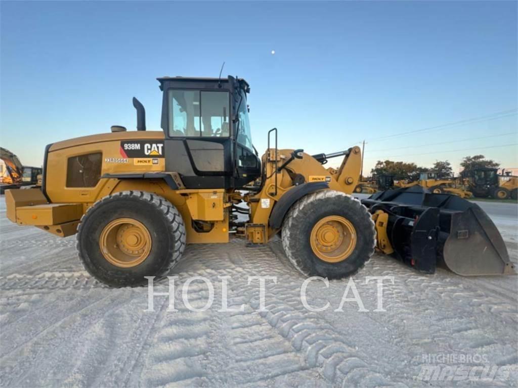 CAT 938M QC Wielladers
