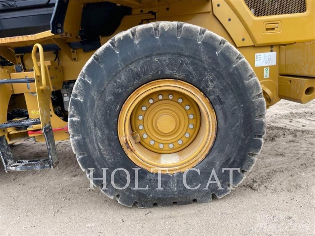 CAT 938M QC Wielladers