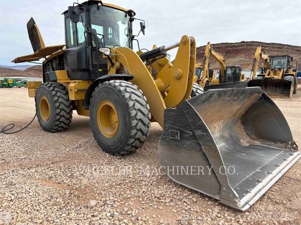 CAT 938M QC Wielladers