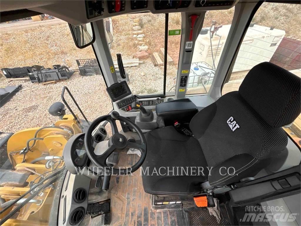 CAT 938M QC Wielladers