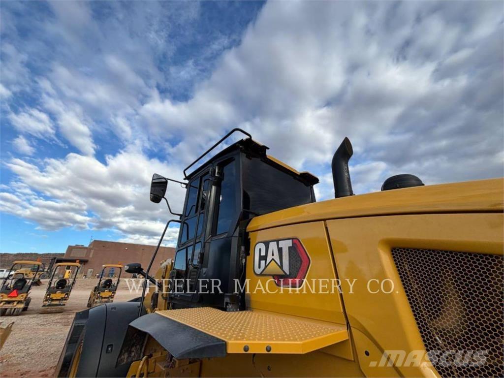 CAT 938M QC 3V Wielladers
