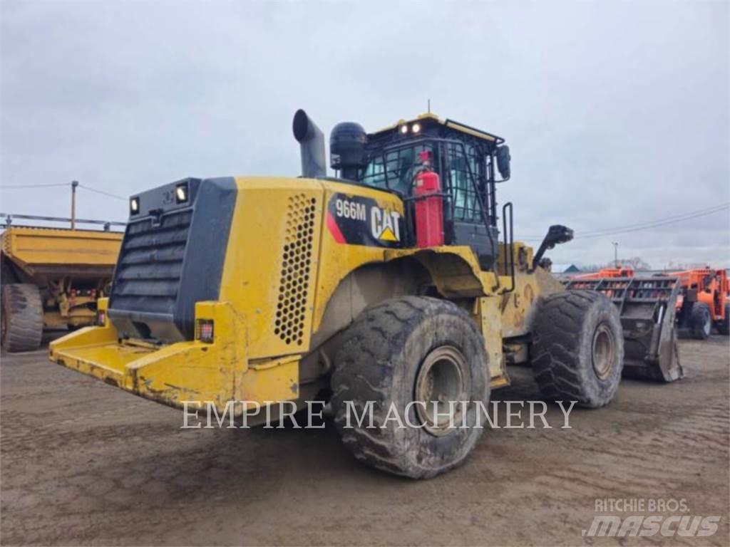 CAT 966M Wielladers