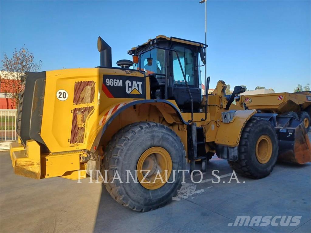 CAT 966M Wielladers
