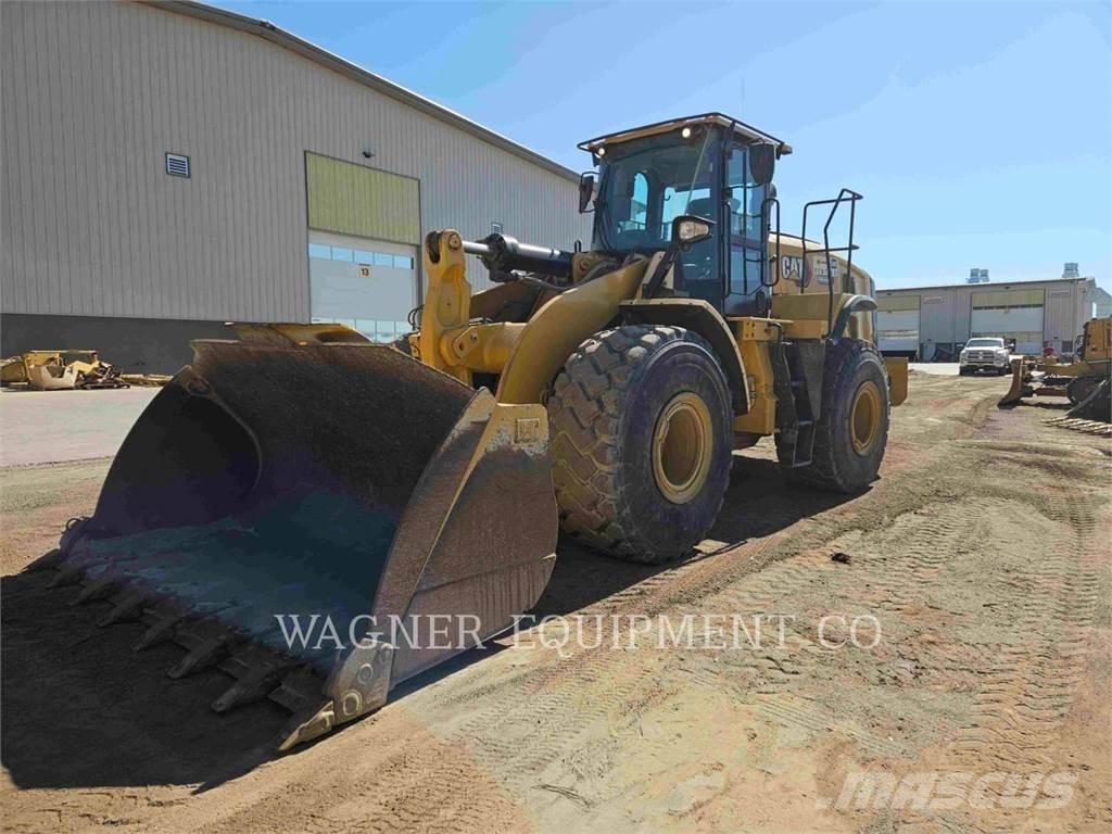 CAT 966M Wielladers