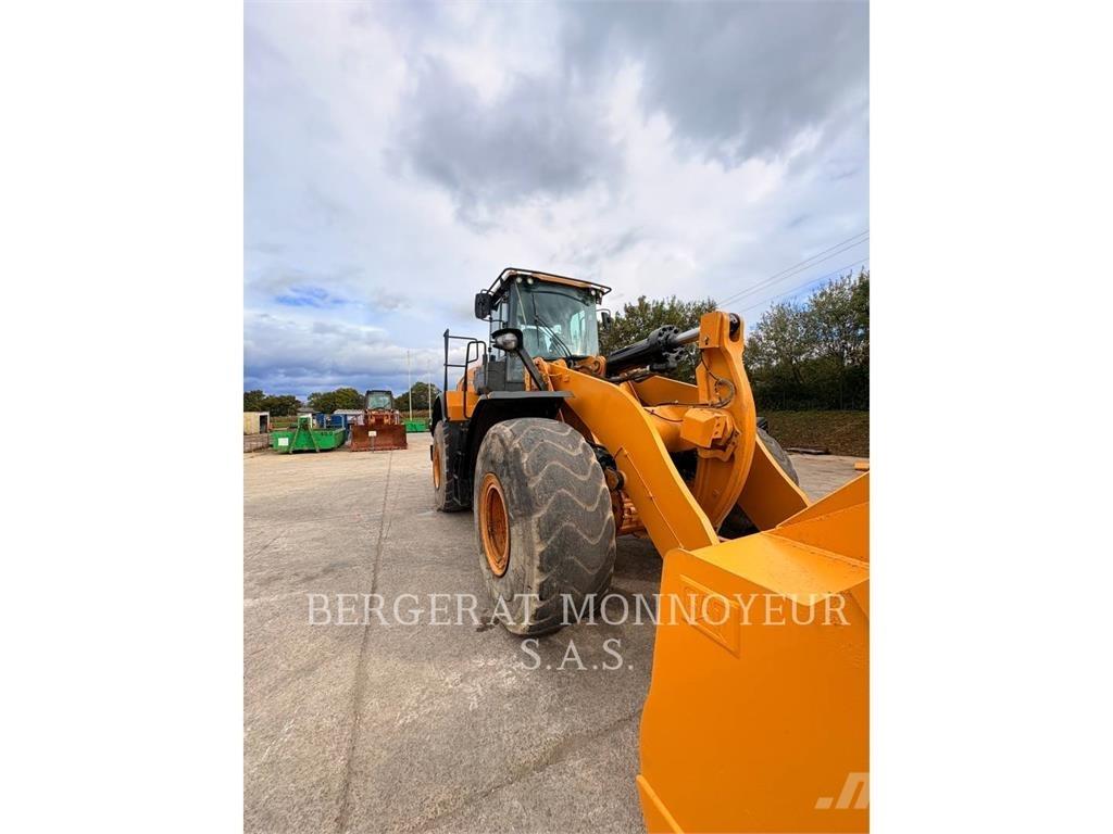CAT 972M Wielladers