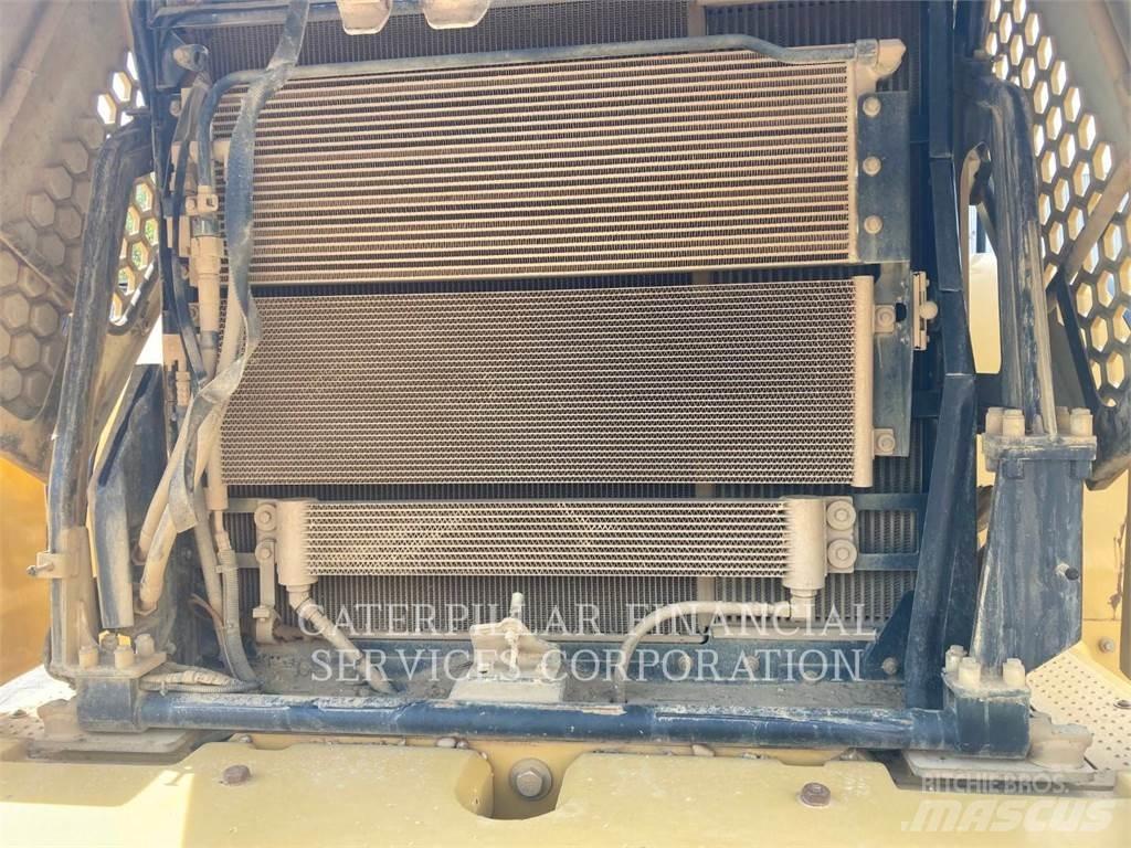 CAT 972M Wielladers