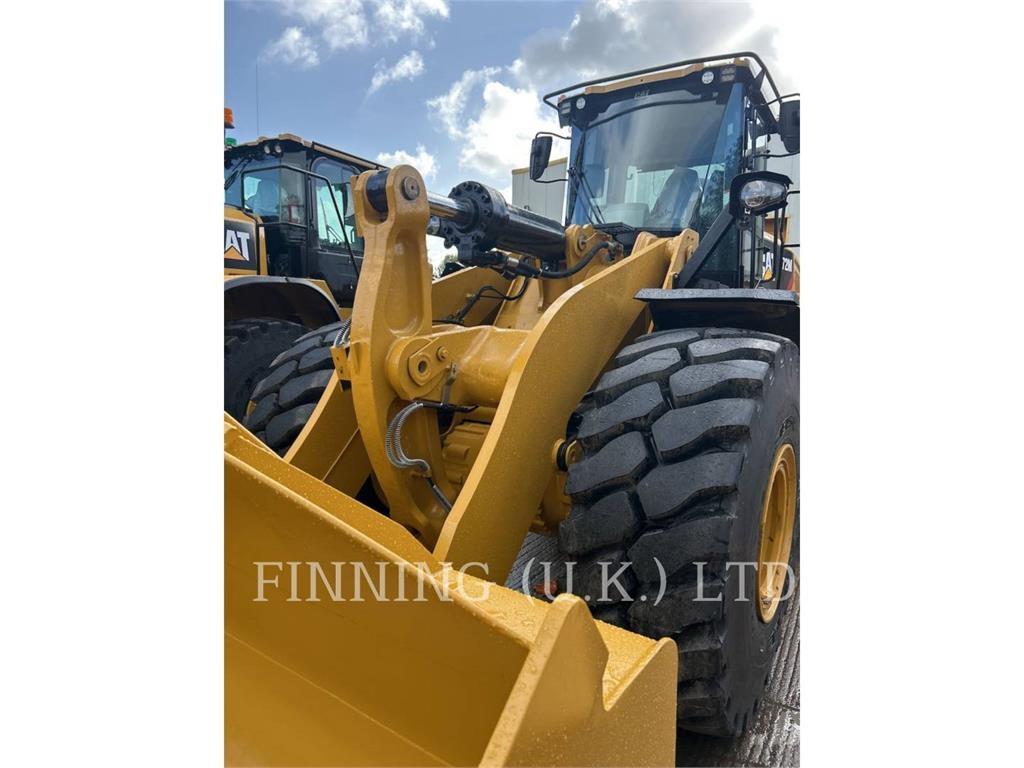 CAT 972M Wielladers
