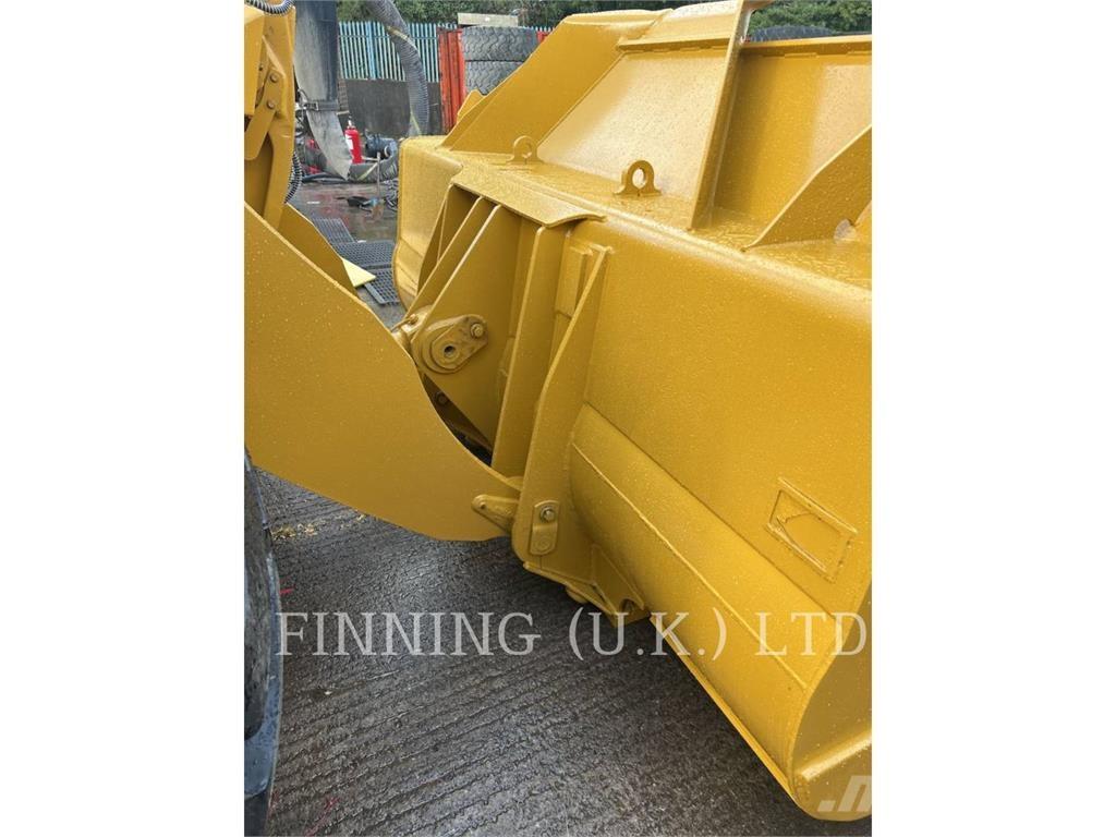 CAT 972M Wielladers