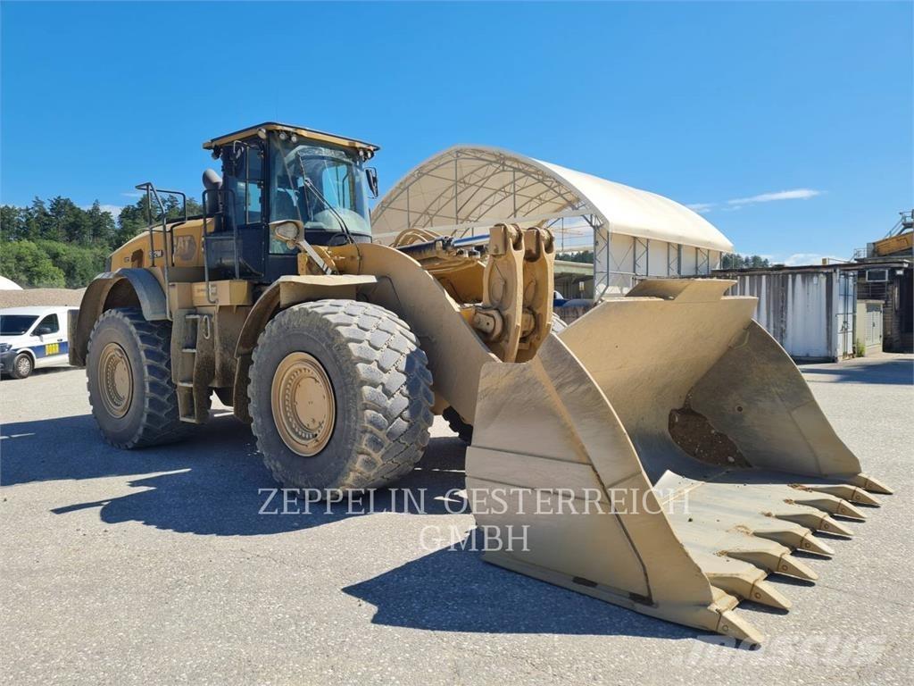 CAT 982M Wielladers