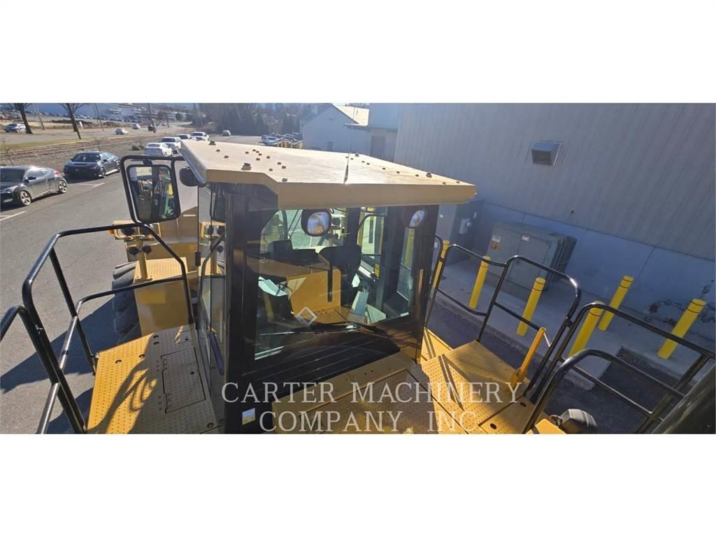 CAT 988H RBLD Wielladers