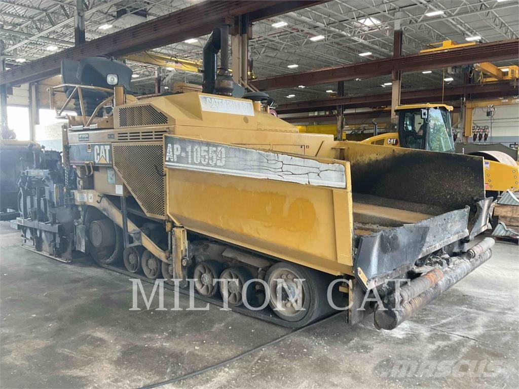 CAT AP-1055D Asfaltafwerkmachines