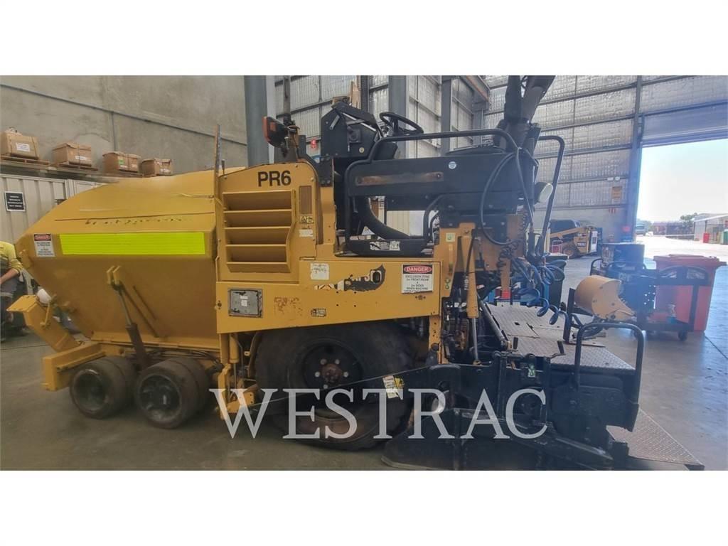 CAT AP-300 Asfaltafwerkmachines