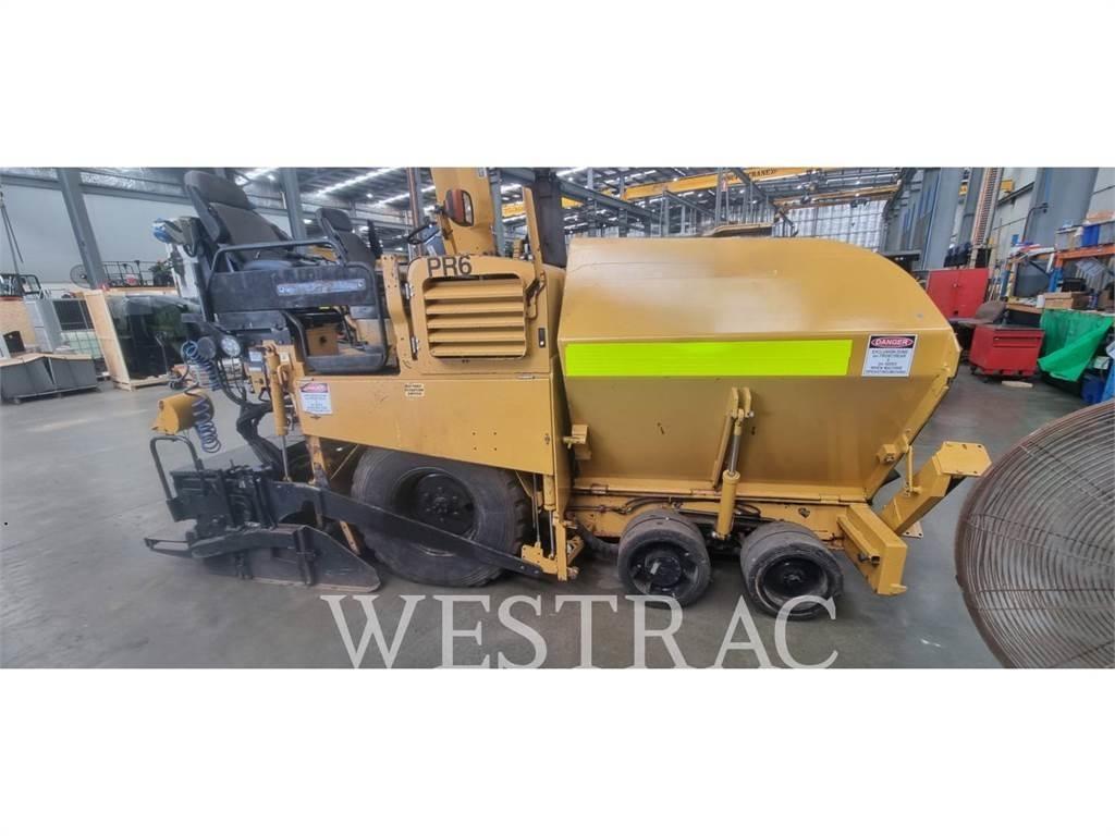 CAT AP-300 Asfaltafwerkmachines