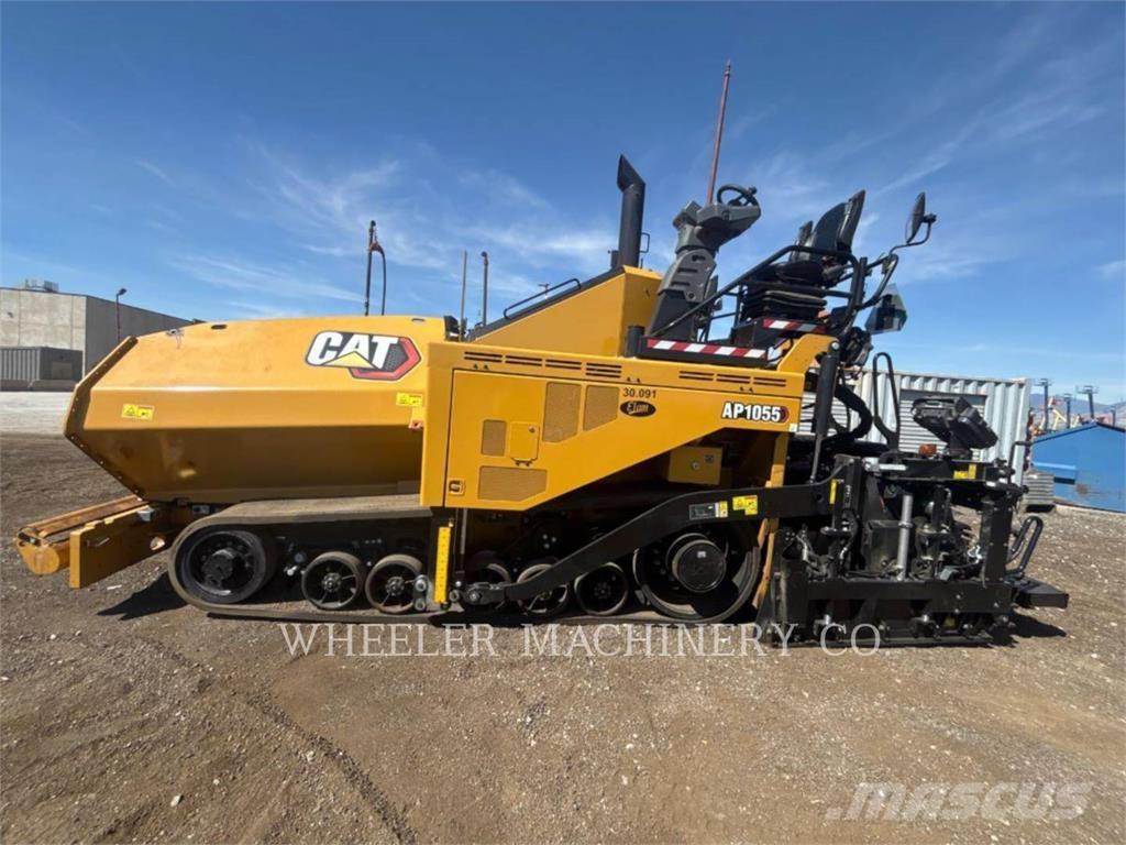 CAT AP1055 Asfaltafwerkmachines