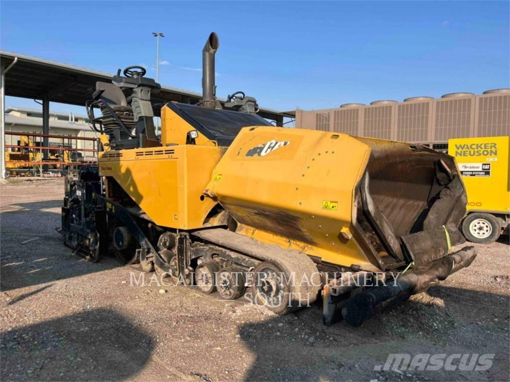 CAT AP1055F Asfaltafwerkmachines