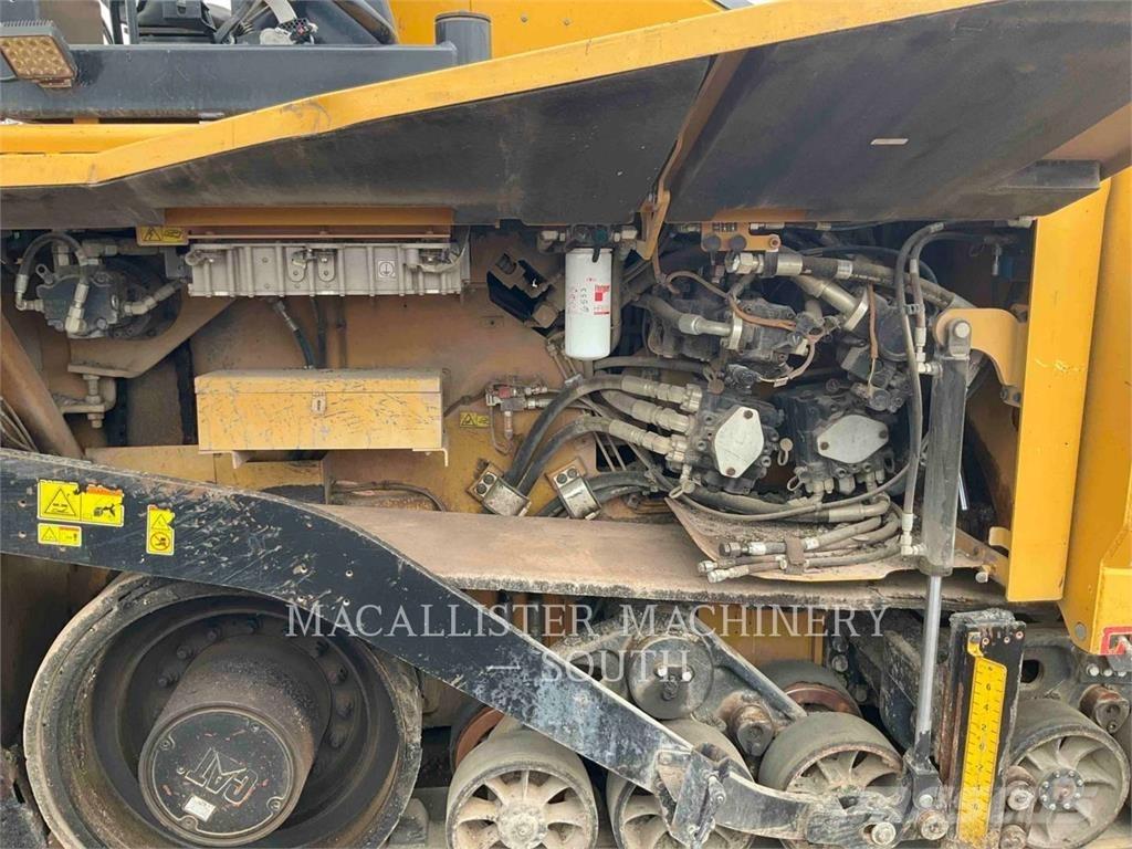 CAT AP1055F Asfaltafwerkmachines