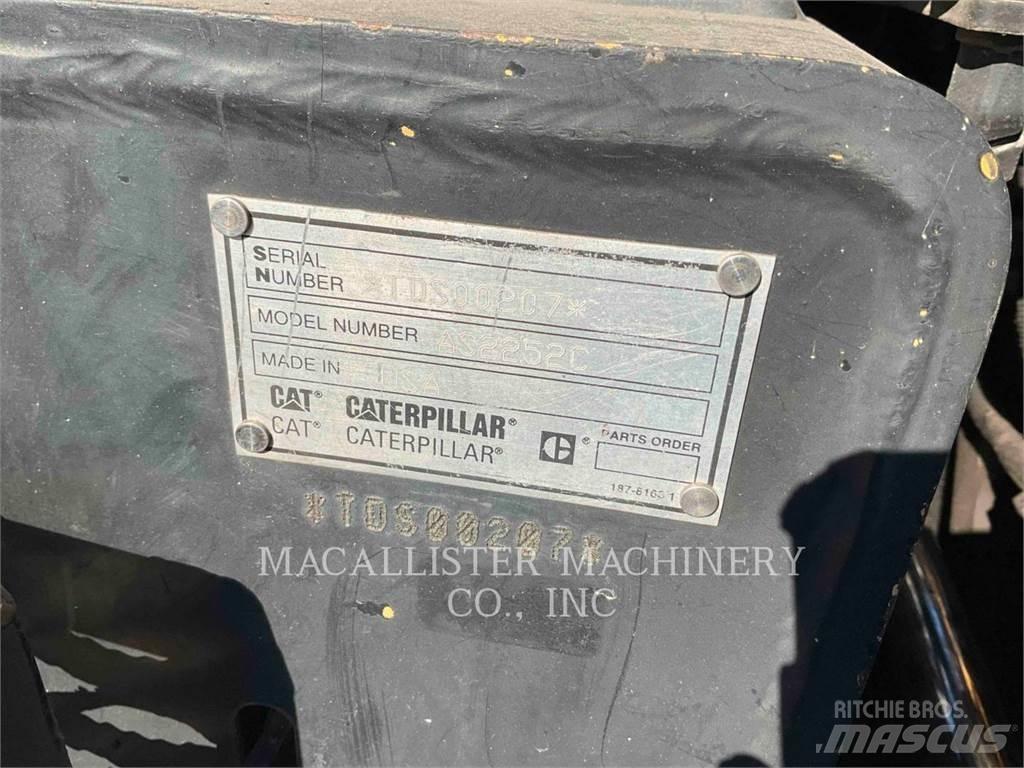 CAT AP500E Asfaltafwerkmachines