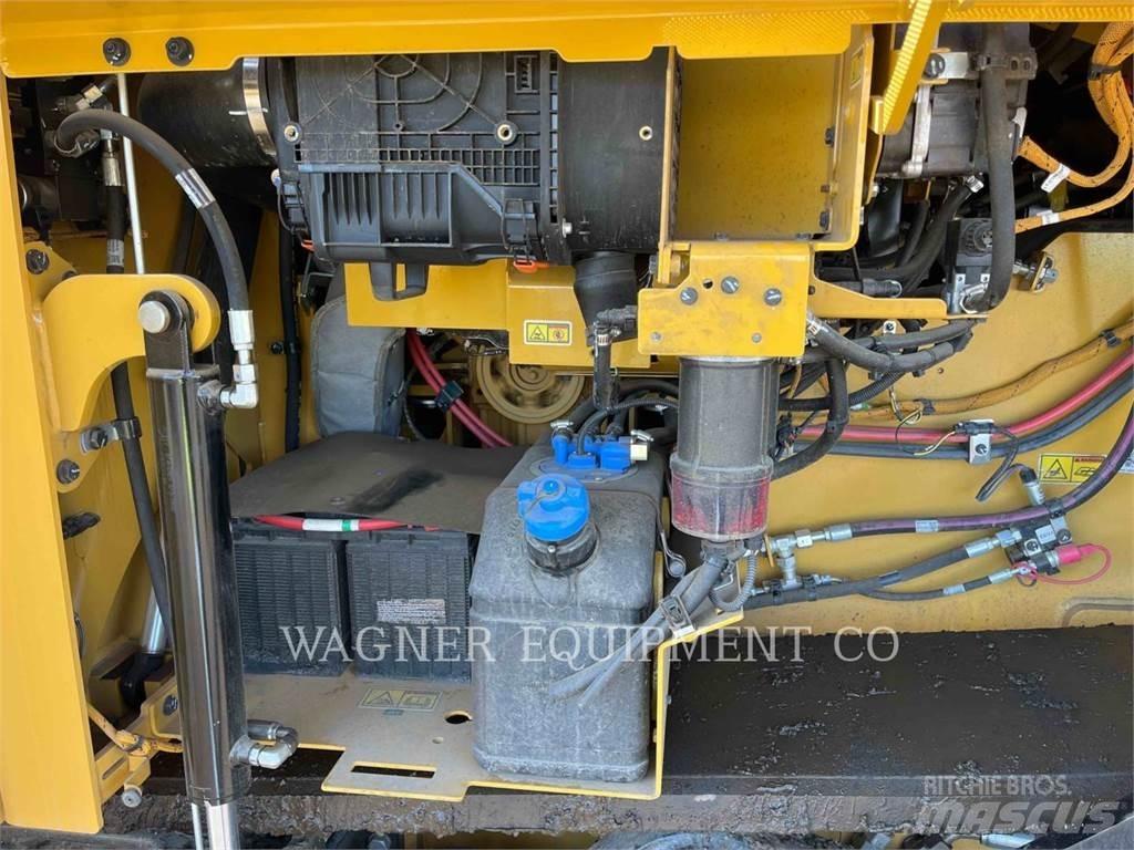 CAT AP655 Asfaltafwerkmachines