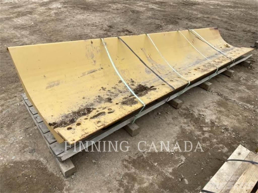 CAT ATTACHMENTS 14M Sneeuwblazers