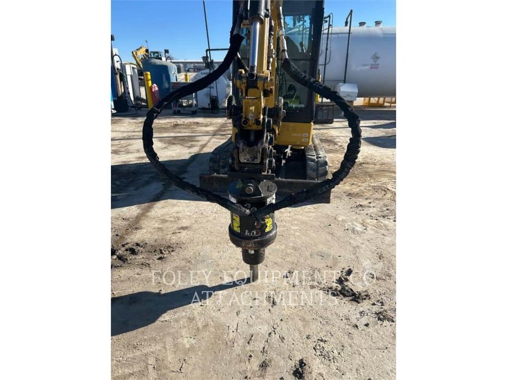 CAT AU302A11 Rupsgraafmachines