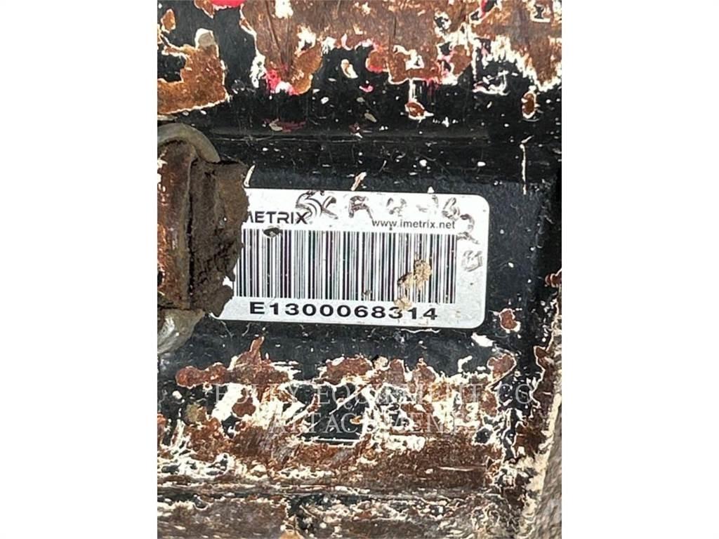 CAT BK300P15 Rupsgraafmachines