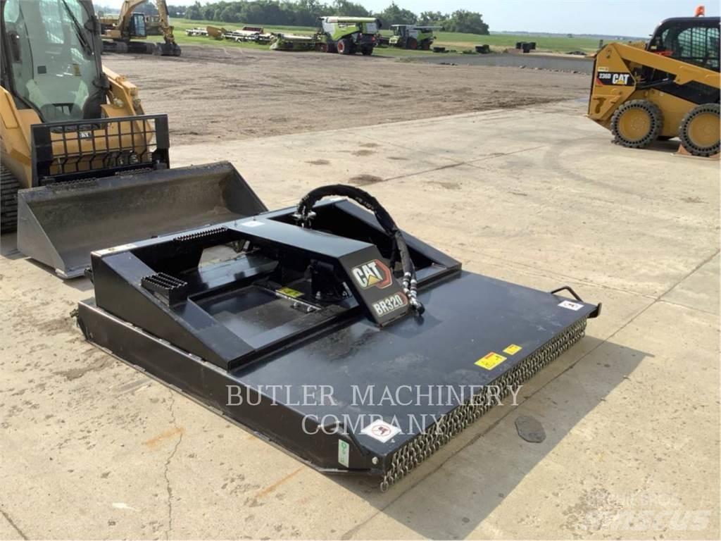 CAT BR320 Klepelmaaiers