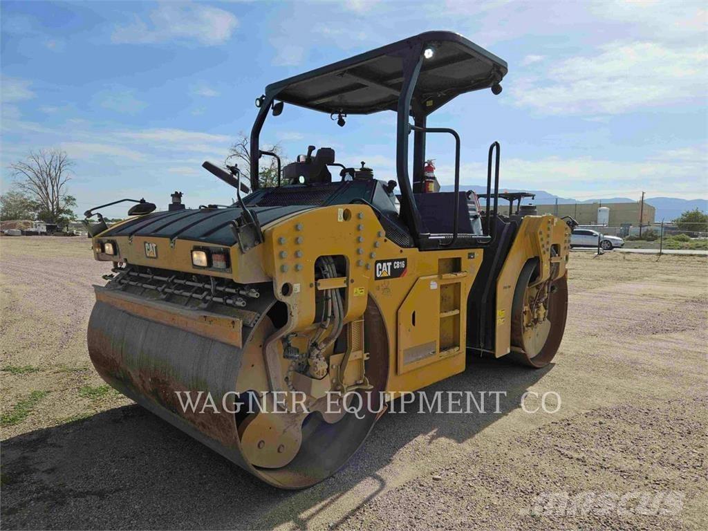 CAT CB16 Asfaltafwerkmachines
