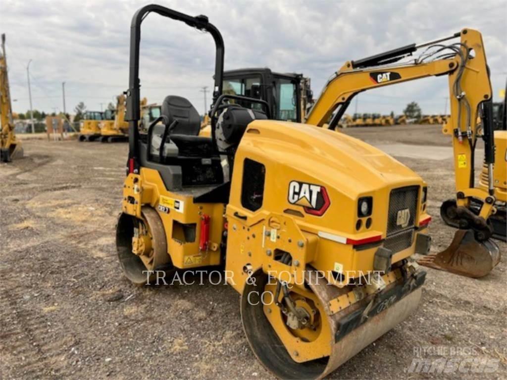 CAT CB2.7 Asfaltafwerkmachines