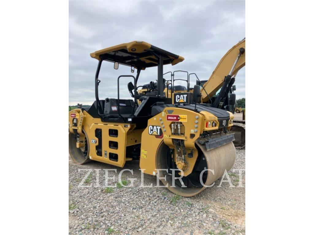 CAT CB7-02 Grondverdichtingsmachines