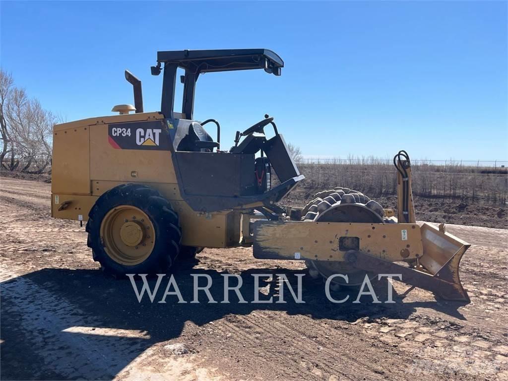 CAT CP34 Asfaltafwerkmachines
