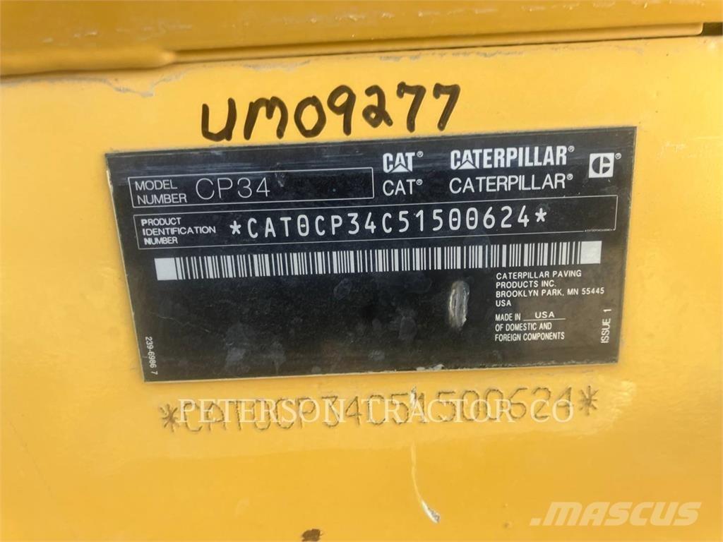 CAT CP34 Asfaltafwerkmachines