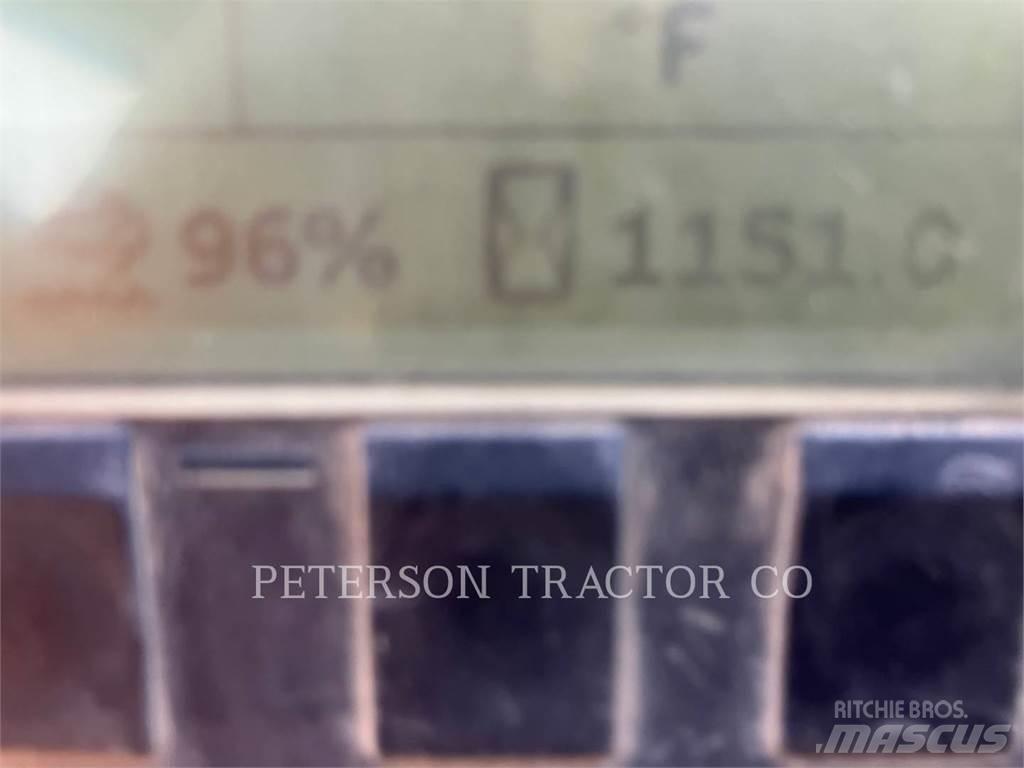 CAT CP44B Asfaltafwerkmachines