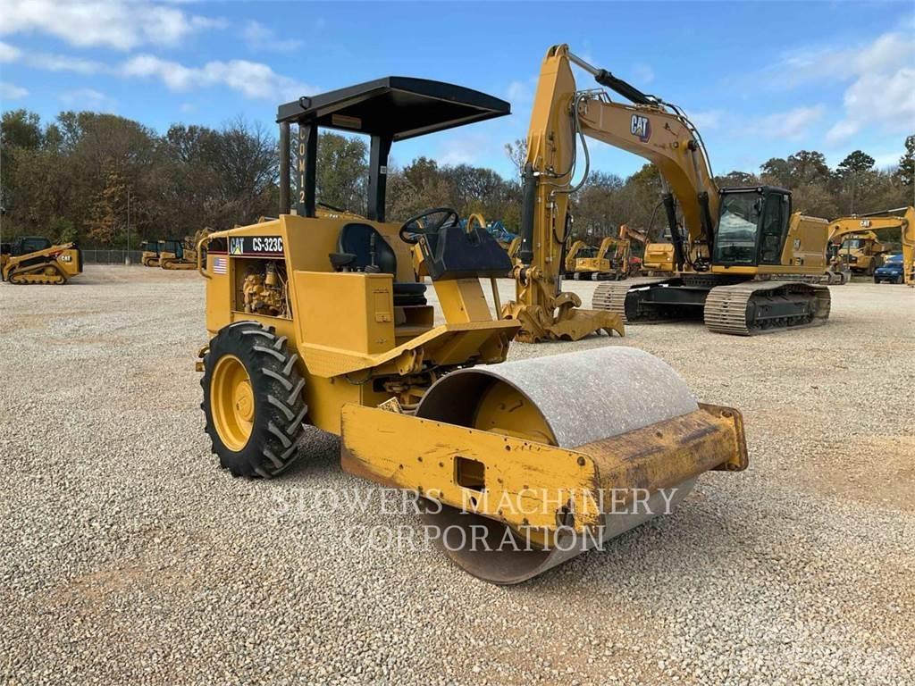 CAT CS323C Grondverdichtingsmachines