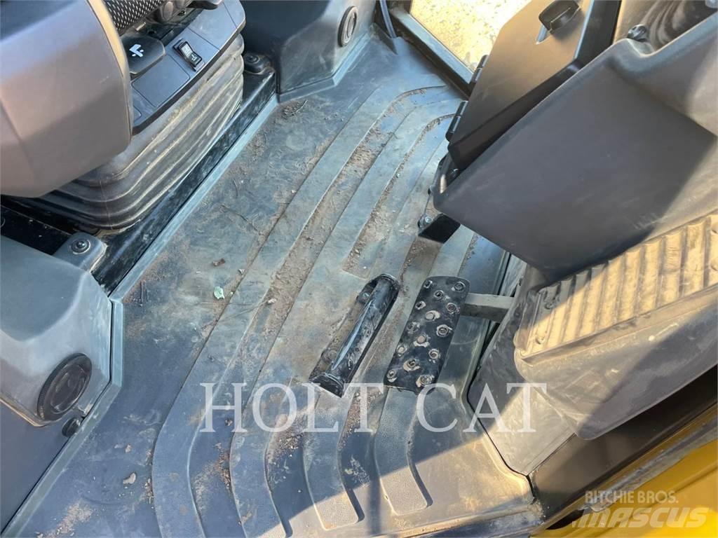 CAT D2-12LGP Rupsdozers