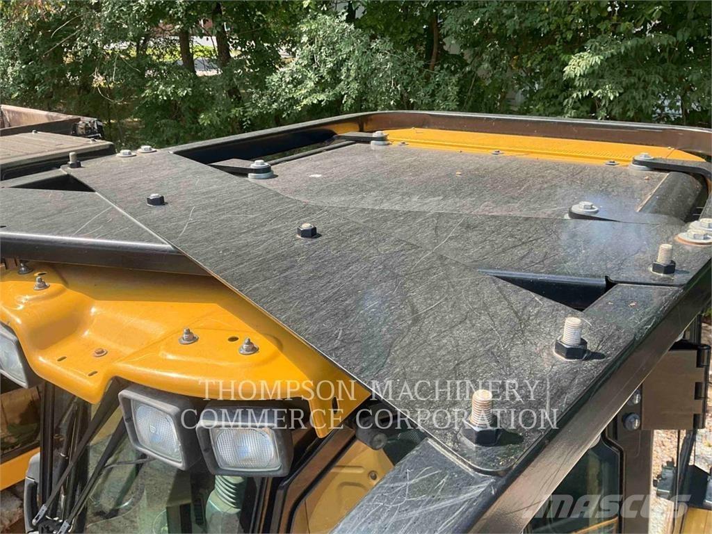 CAT D3-12 Rupsdozers