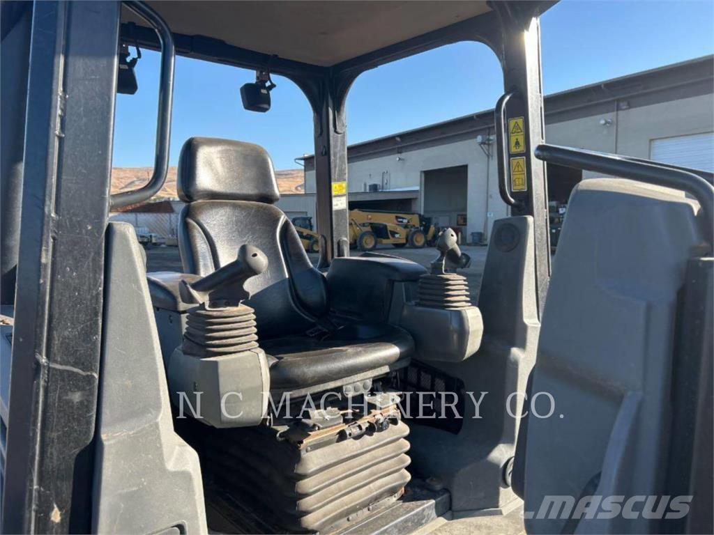 CAT D3K2 XLCN Rupsdozers