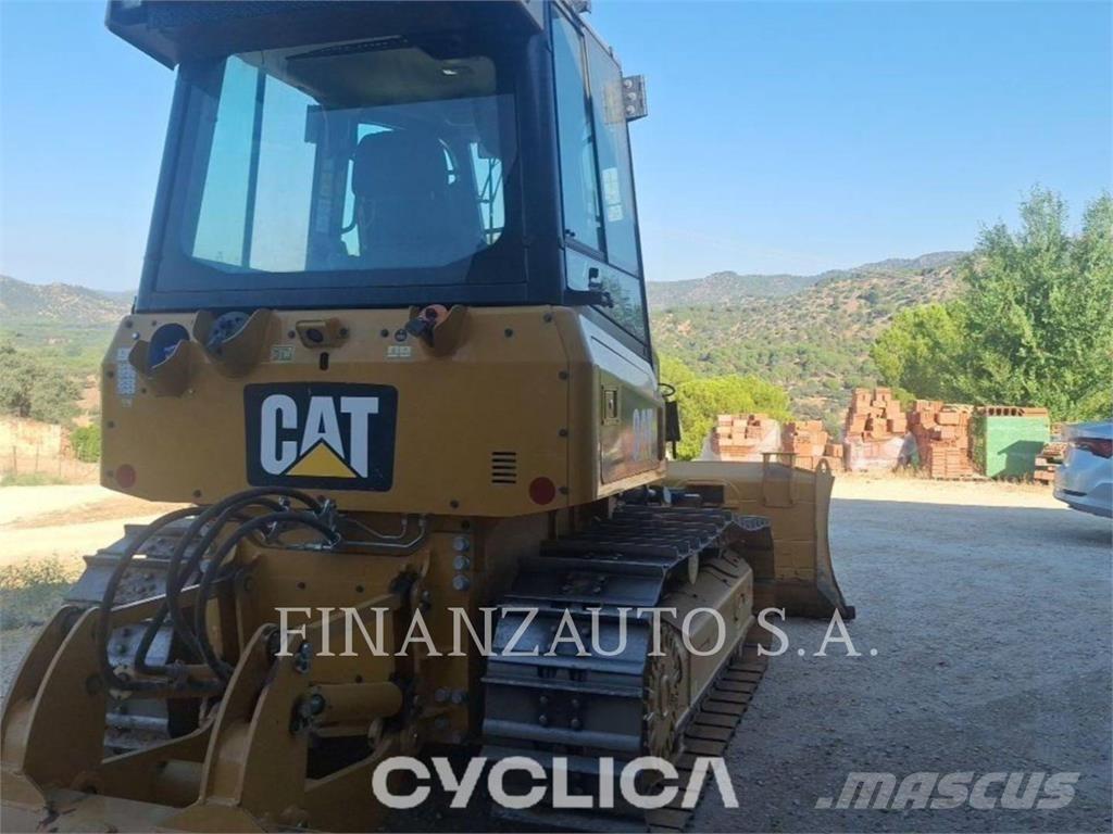 CAT D4K2 Rupsdozers