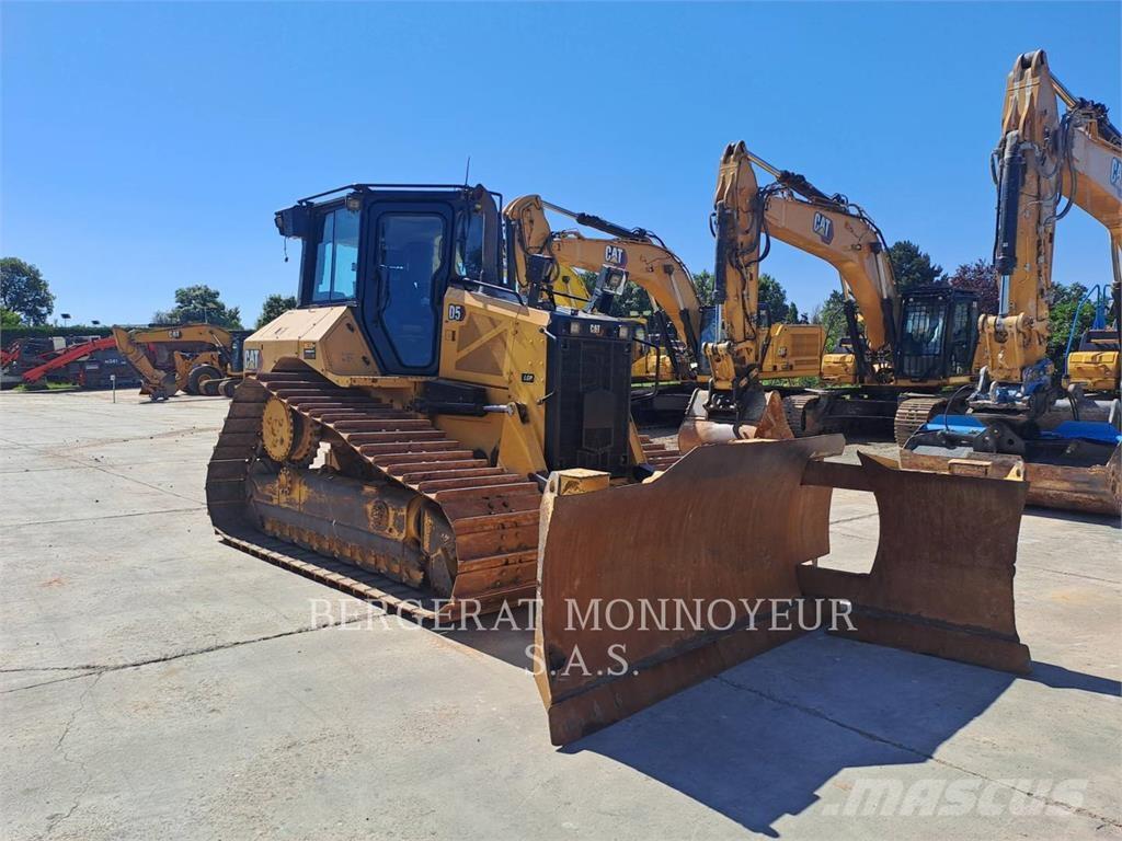 CAT D5 Rupsdozers