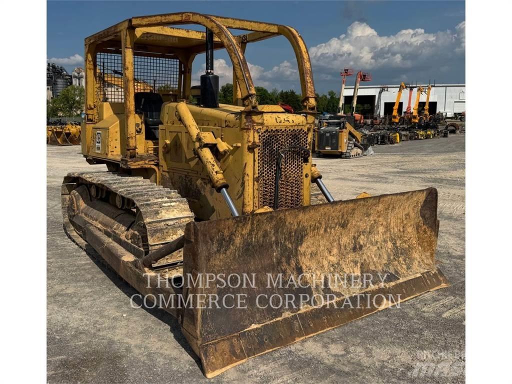 CAT D5B Rupsdozers