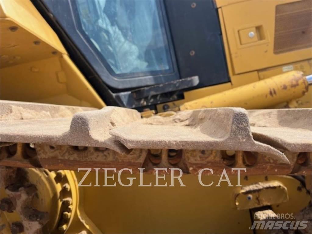 CAT D6N Rupsdozers