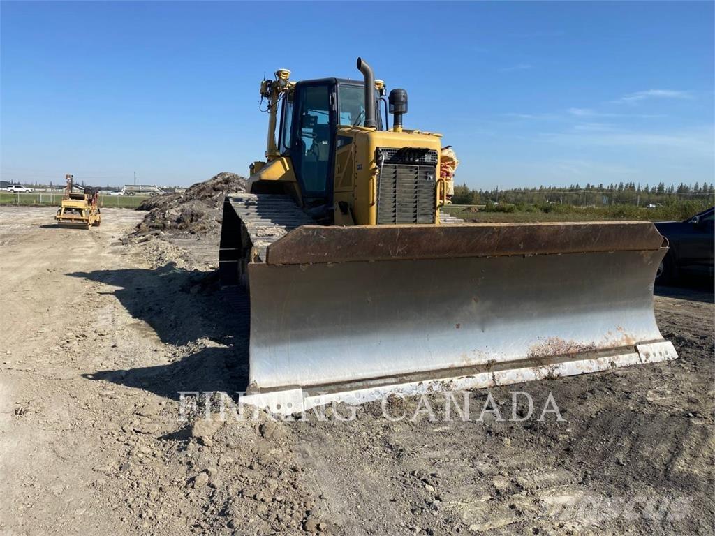 CAT D6N Rupsdozers