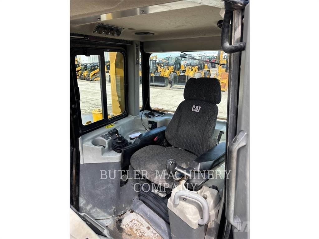 CAT D6T Rupsdozers