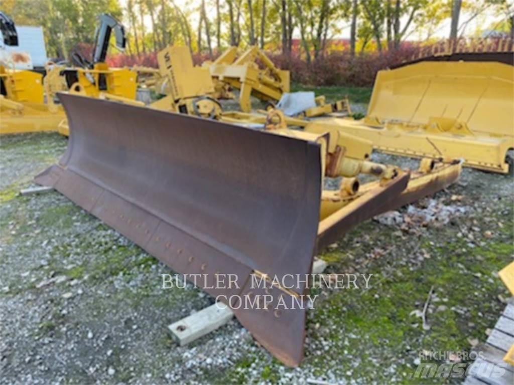 CAT D7 A BLADE Bladen
