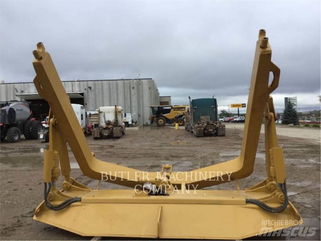 CAT D7E A BLADE Bladen