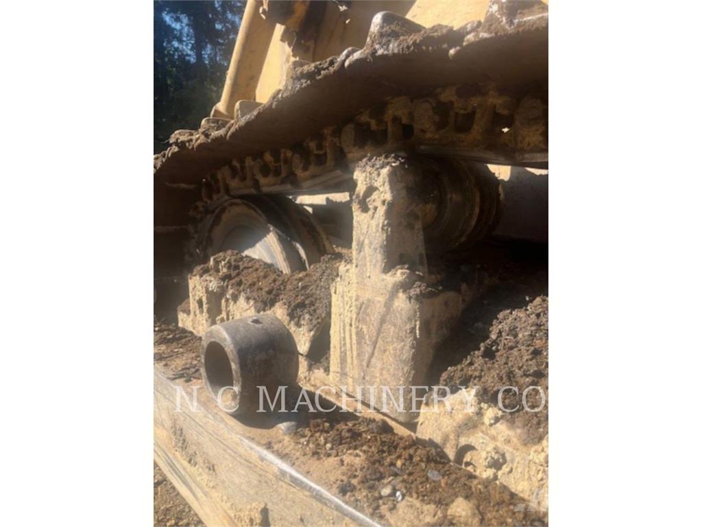 CAT D7G Rupsdozers